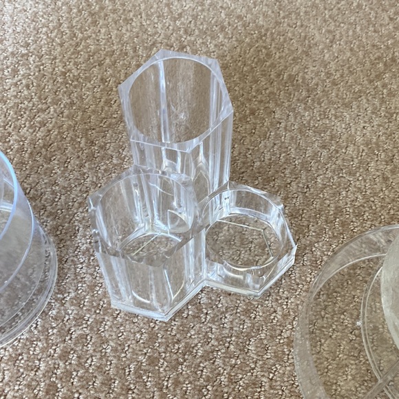 Acrylic organizers - Picture 4 of 5